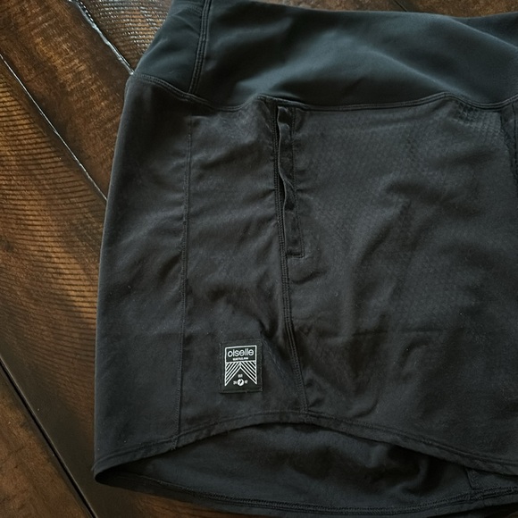 Oiselle High Rise Long Roga - size 8 in Black - Picture 3 of 6